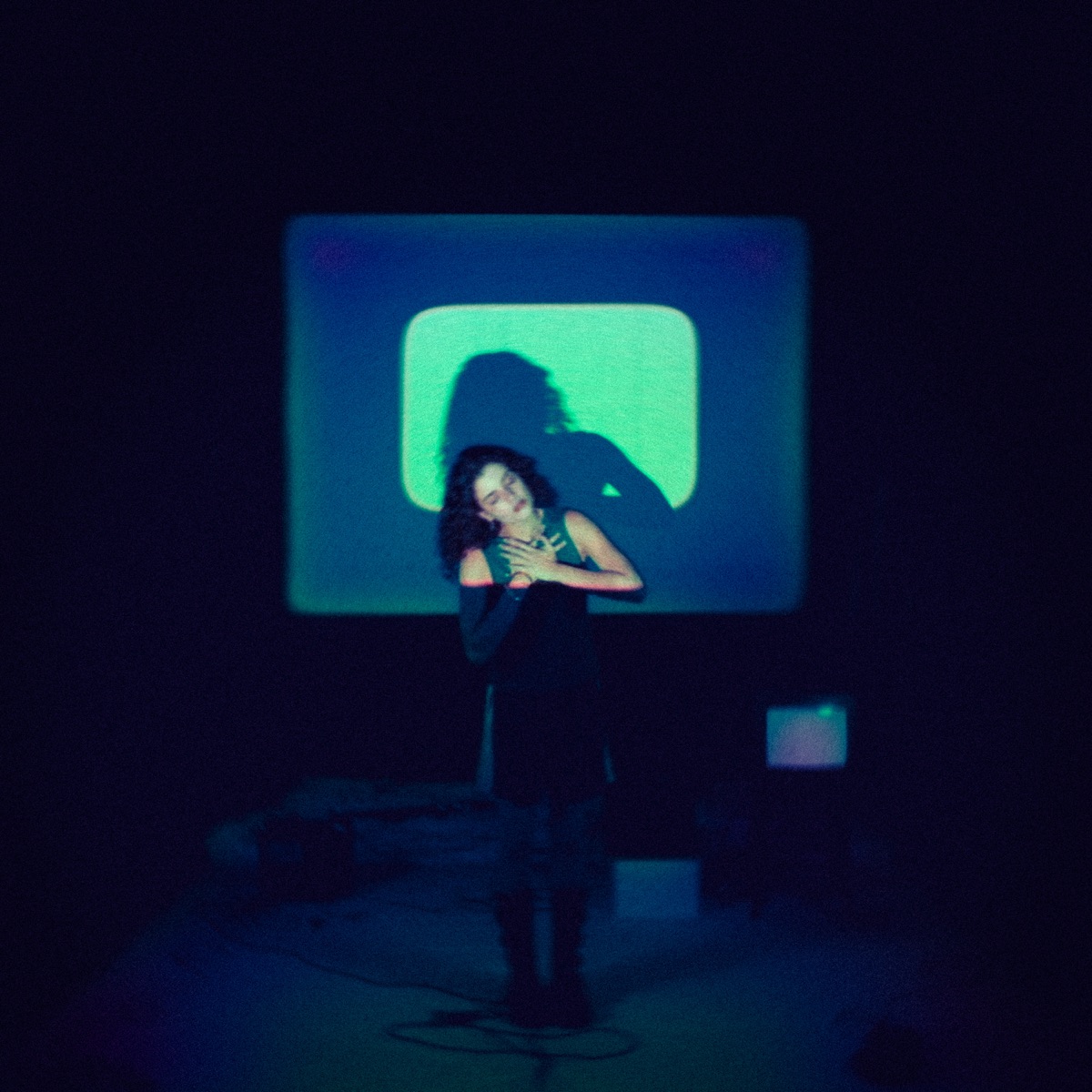 Bluegirl – Look At All The Happy People